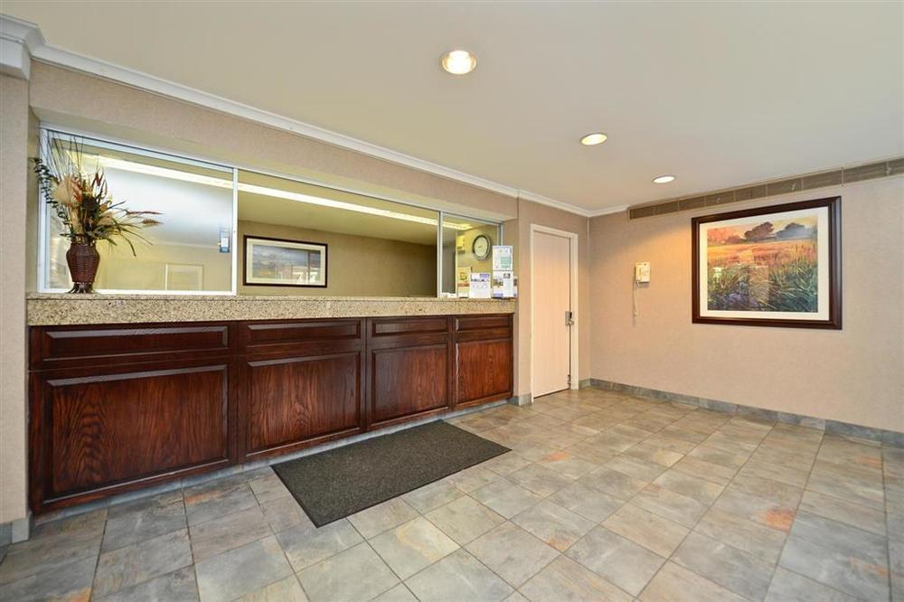 Americas Best Value Inn And Suites Overland Park Intérieur photo