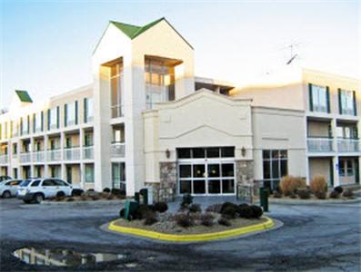 Americas Best Value Inn And Suites Overland Park Extérieur photo